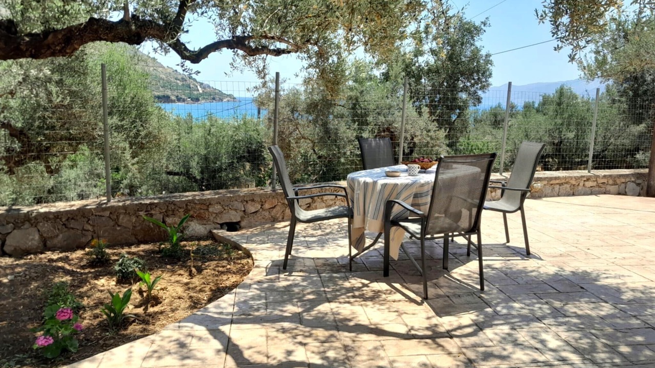 Photo of Outdoor in East Mani