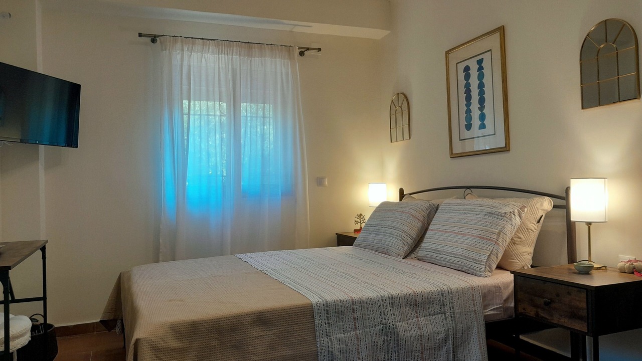 Photo of Bedroom in East Mani