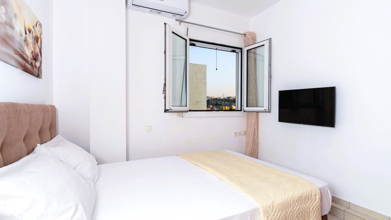 Photo of Bedroom in Nea Alikarnassos