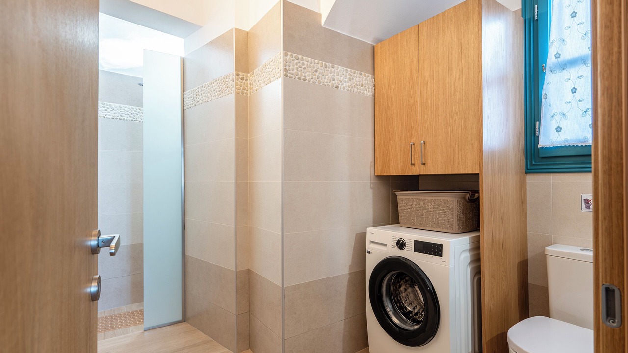 Photo of Bathroom in Asfendiou