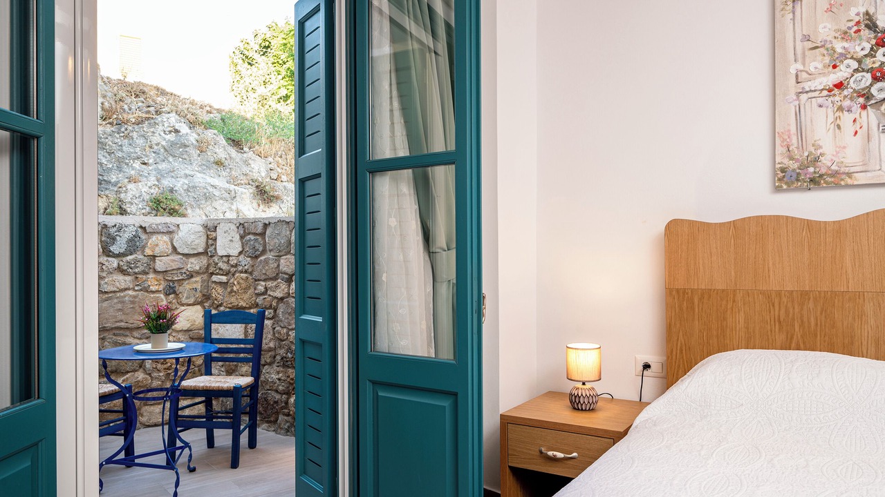 Photo of Bedroom in Asfendiou