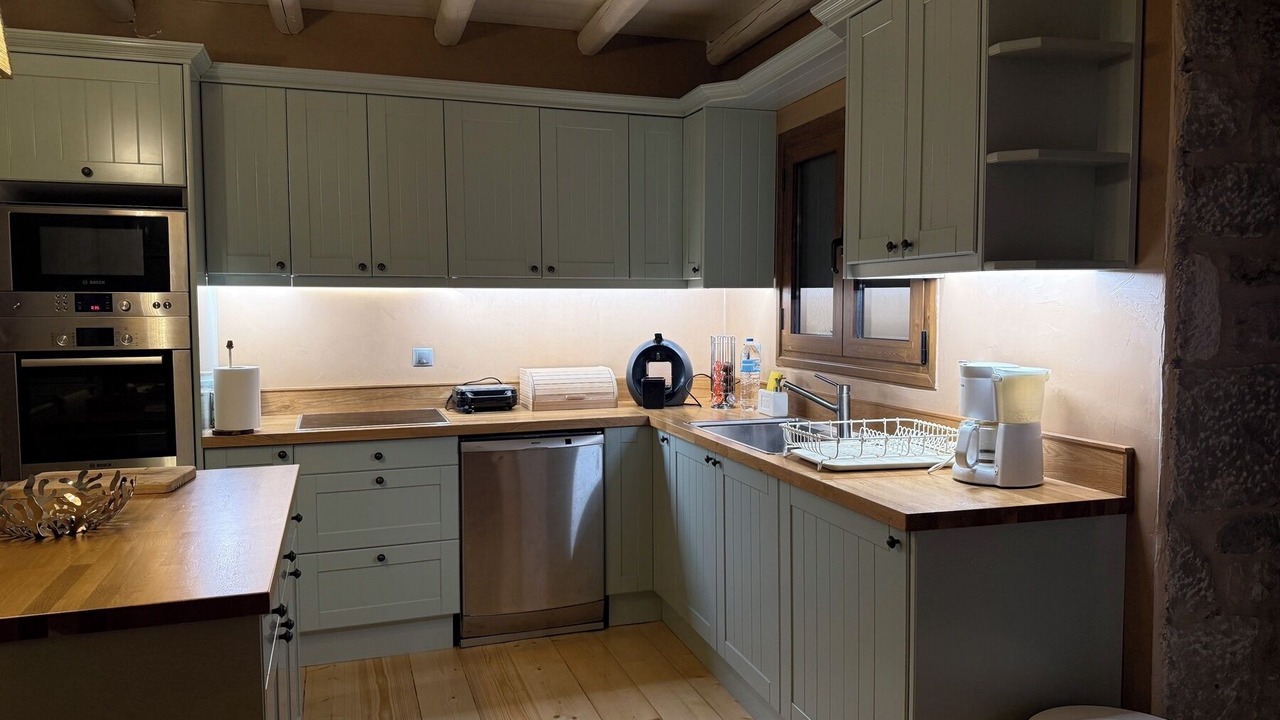 Photo of Kitchen in Omales