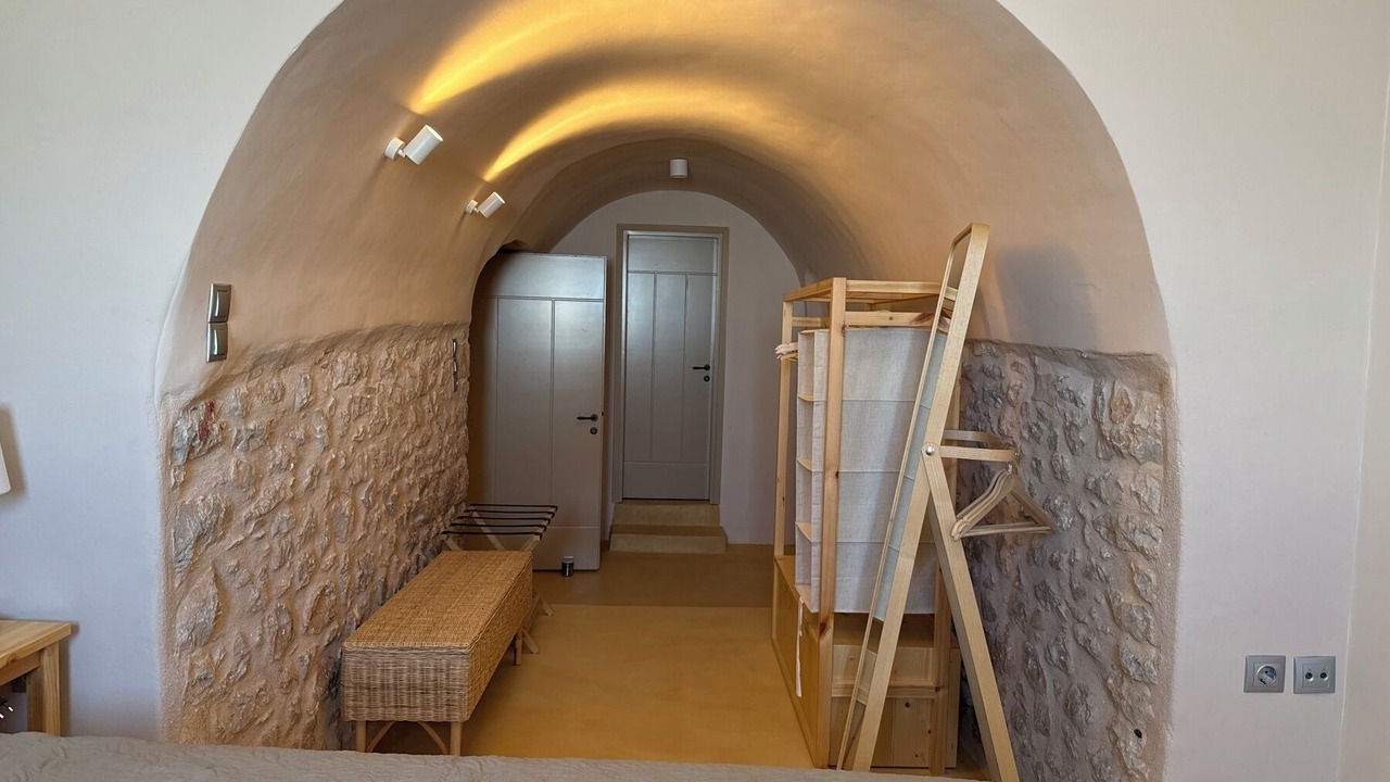 Photo of Bedroom in Omales