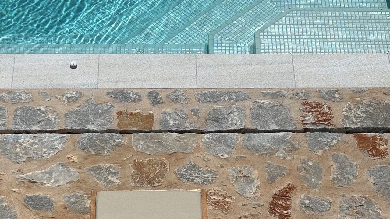 Photo of Outdoor in Omales