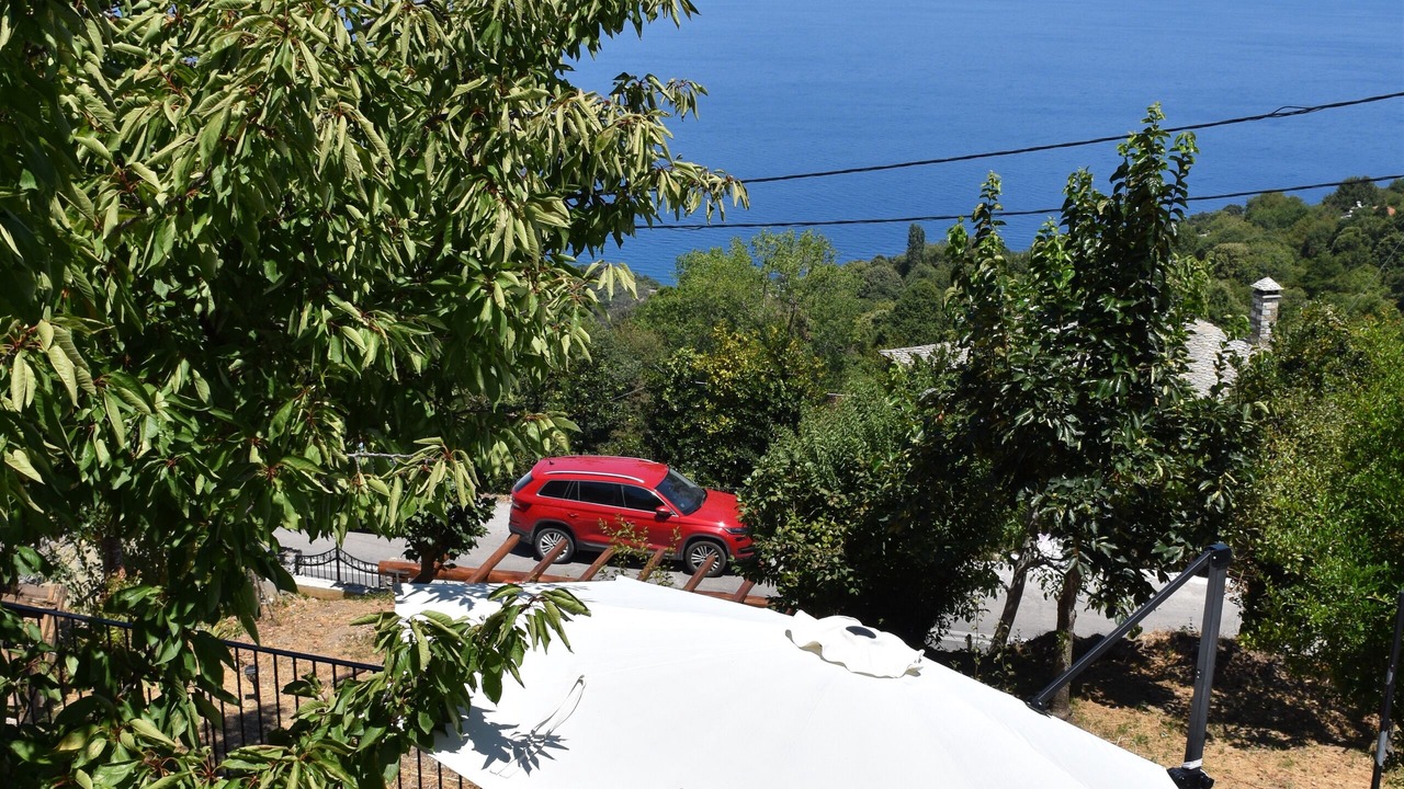 Photo of Outdoor in Mouresi