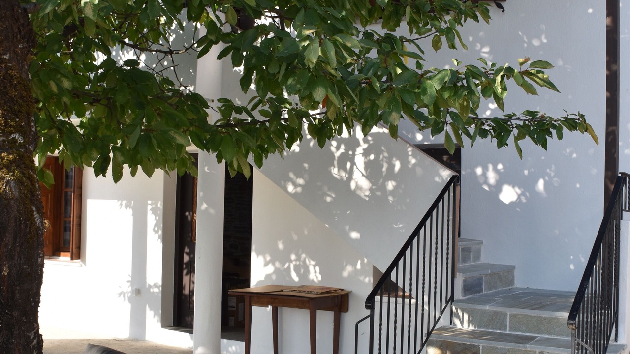 Photo of Outdoor in Mouresi