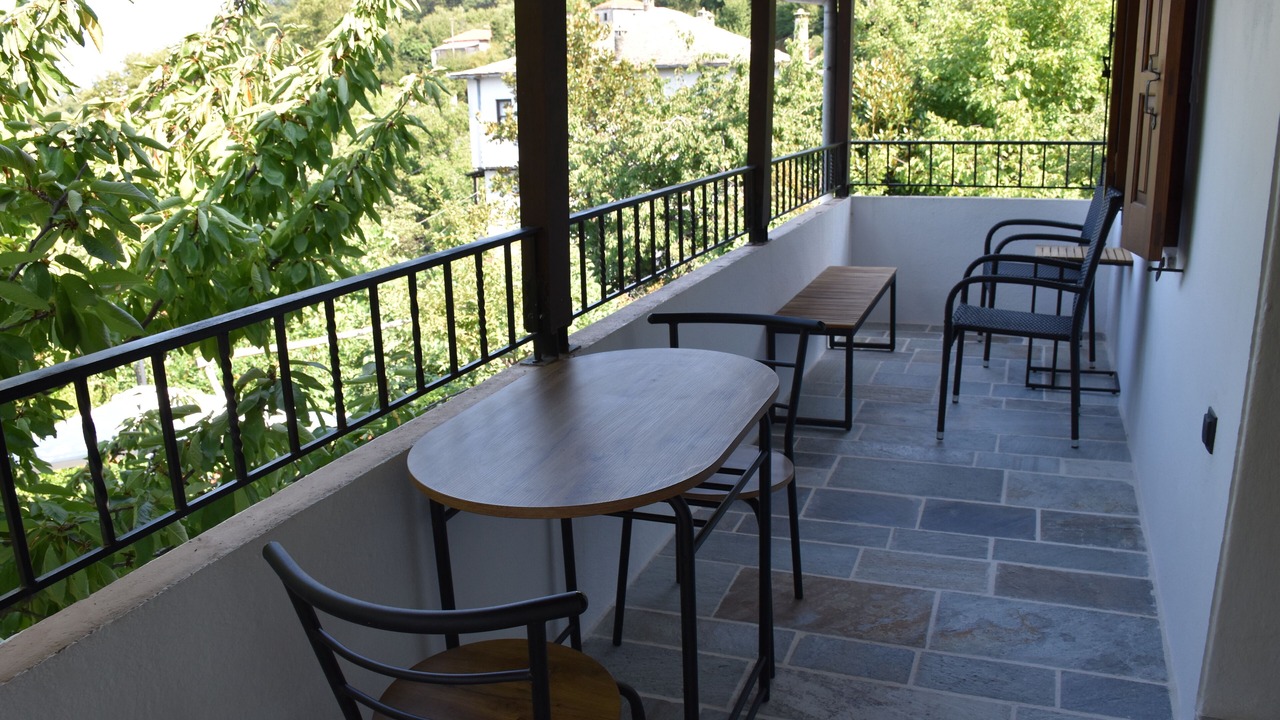 Photo of Outdoor in Mouresi