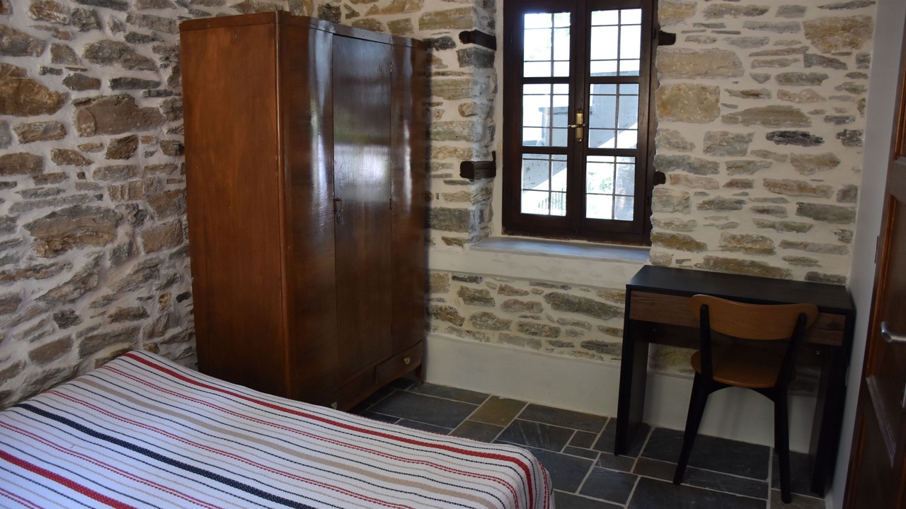 Photo of Bedroom in Mouresi