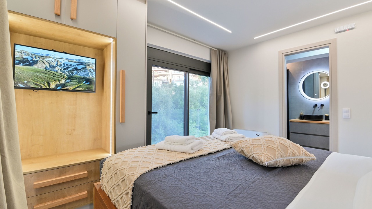 Photo of Bedroom in Evgiros