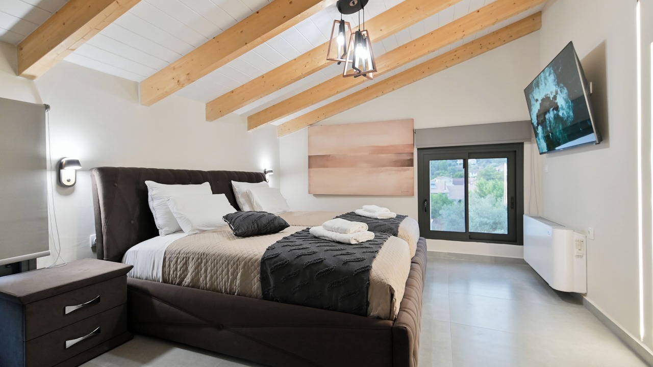 Photo of Bedroom in Evgiros