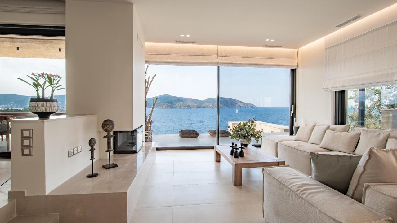 Photo of Livingroom in Troezen