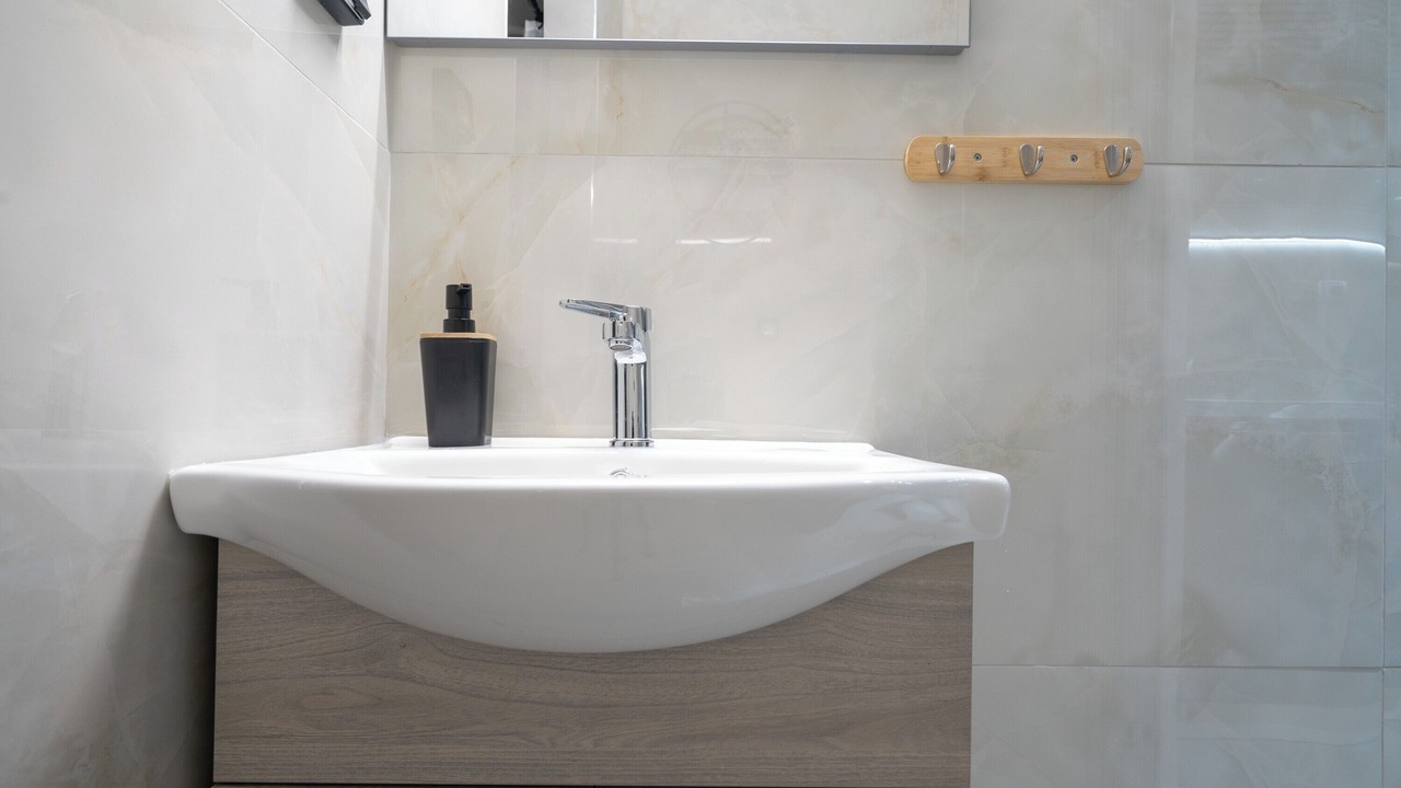 Photo of Bathroom in Petroupoli