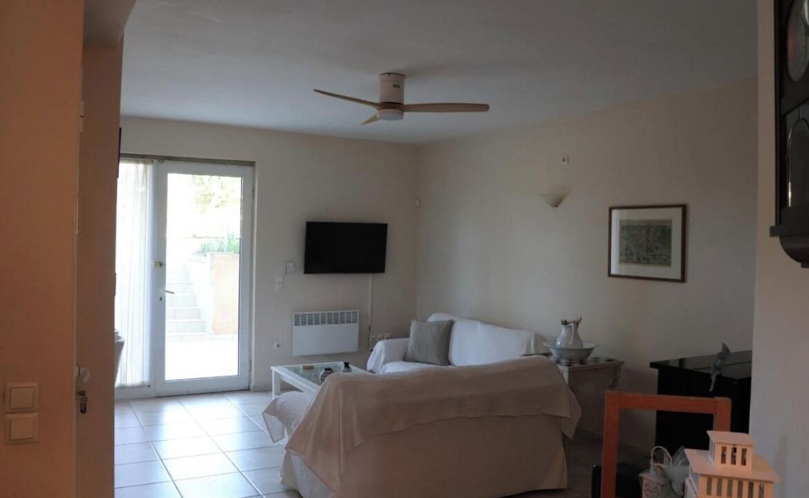Photo of Livingroom in Markopoulon