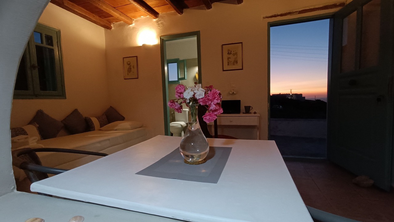 Photo of Others in Chora Folegandros