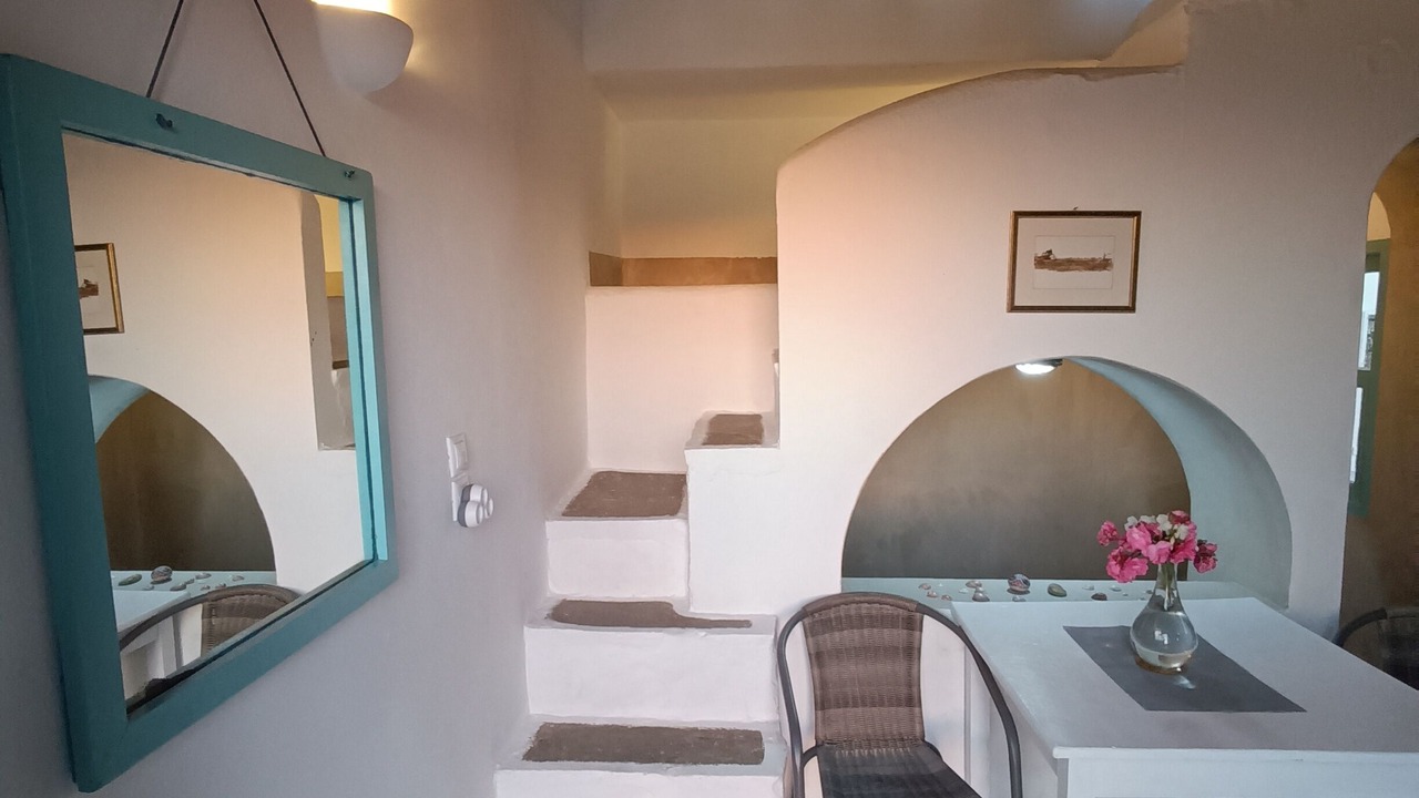 Photo of Others in Chora Folegandros