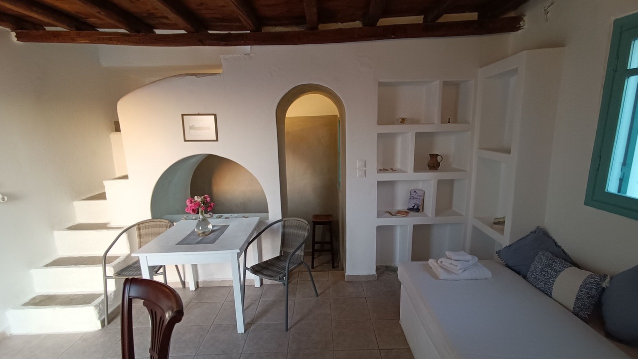 Photo of Others in Chora Folegandros