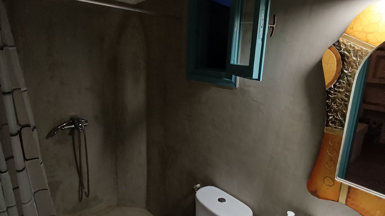 Photo of Bathroom in Chora Folegandros