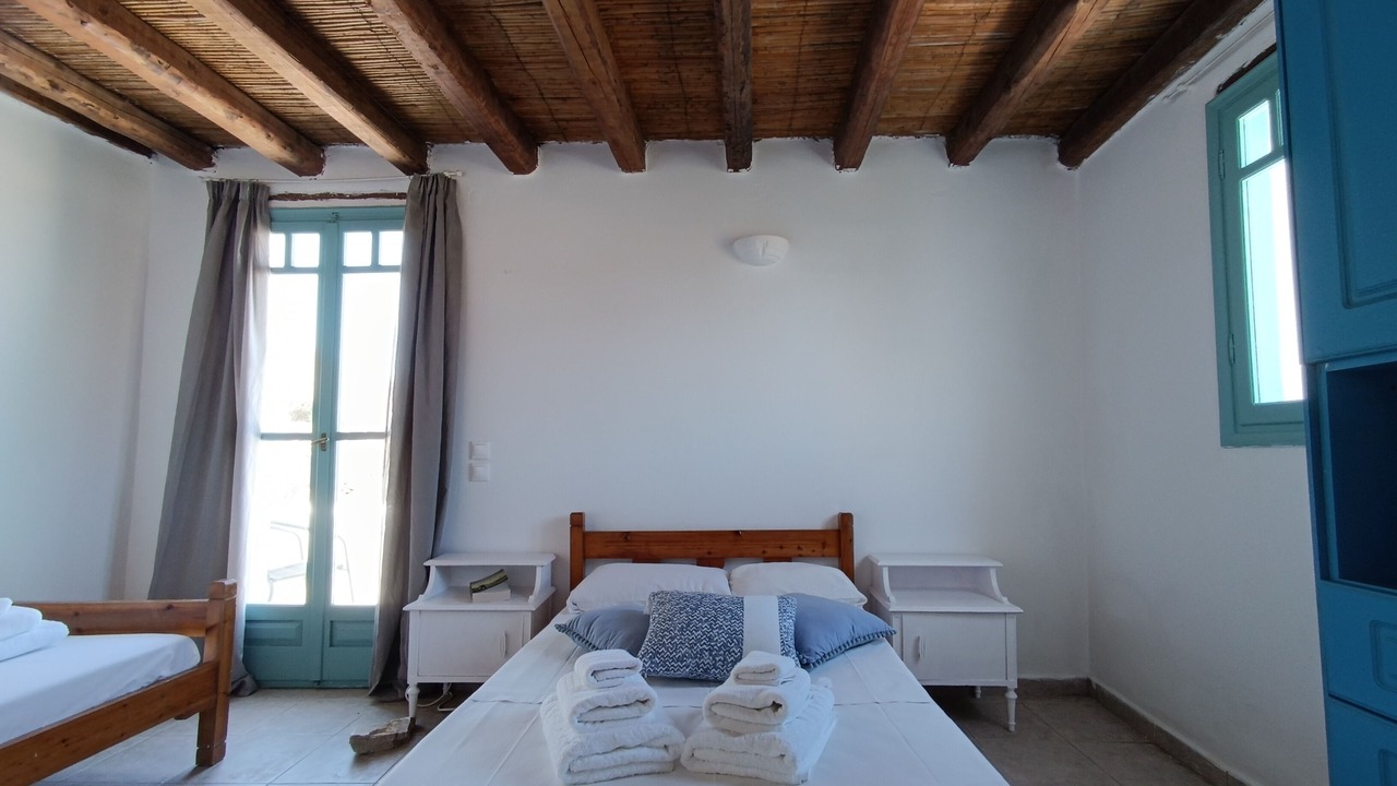 Photo of Bedroom in Chora Folegandros