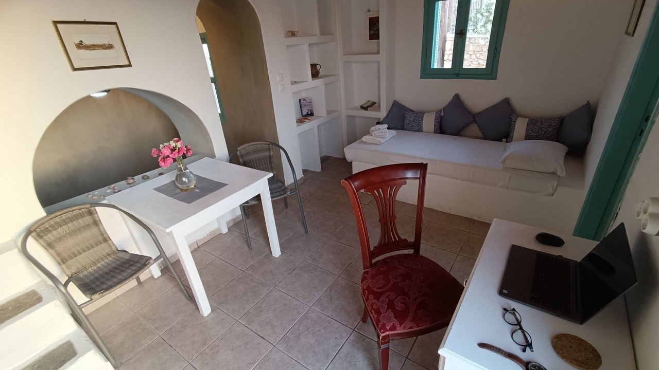 Photo of Others in Chora Folegandros