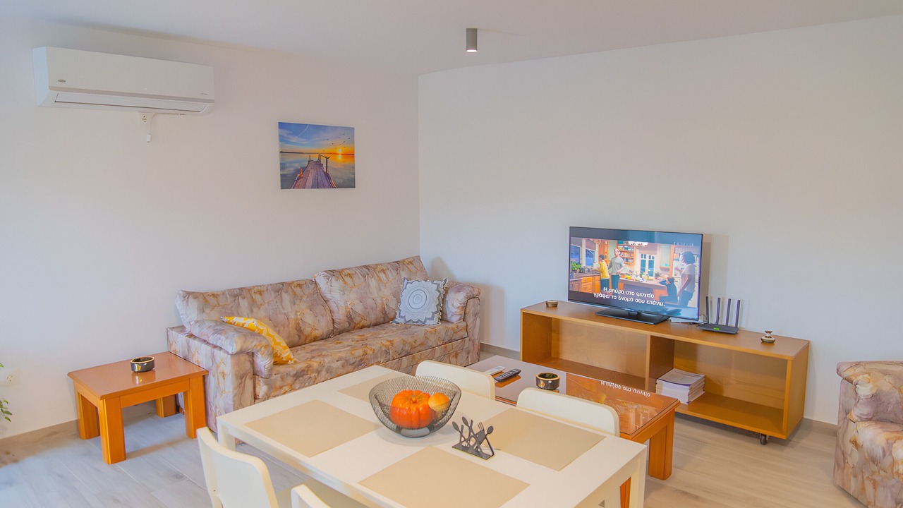 Photo of Livingroom in Andros
