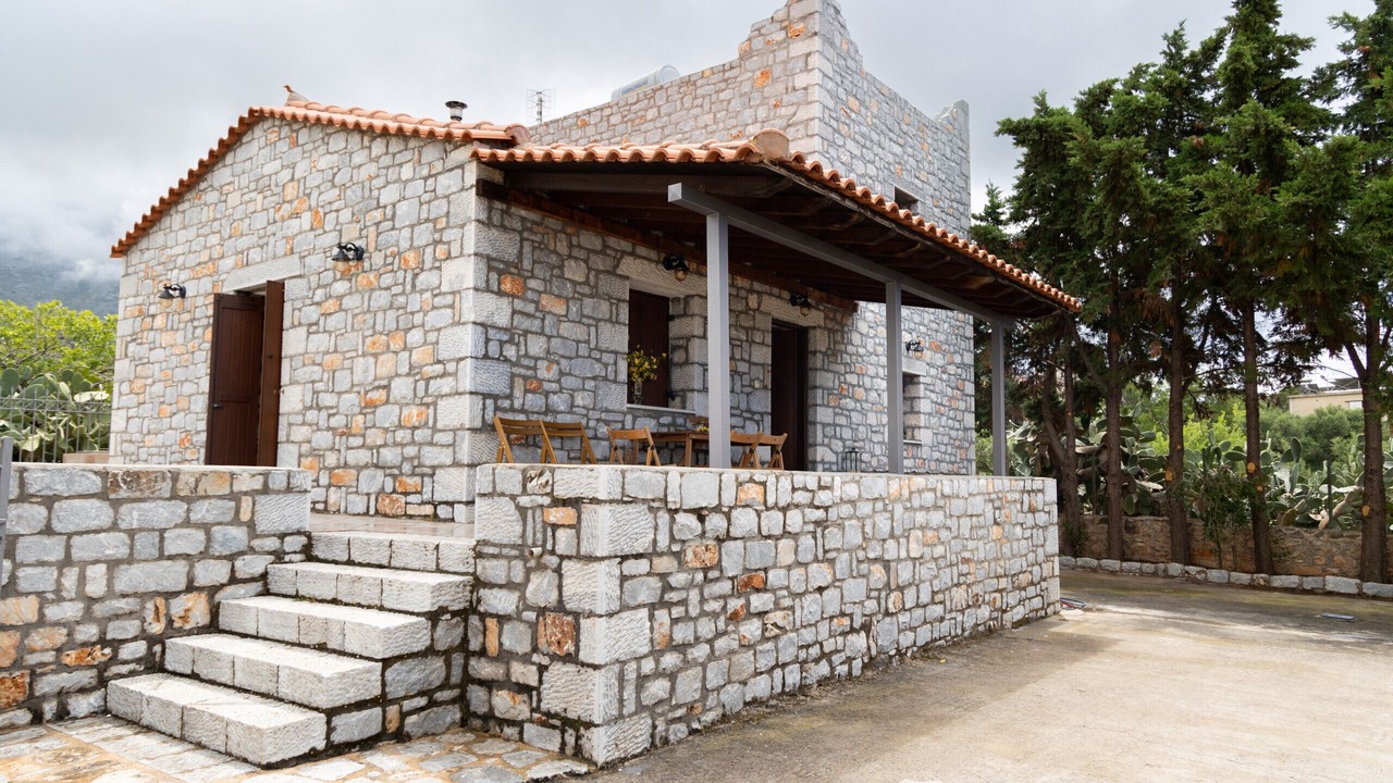 Photo of Outdoor in Omales