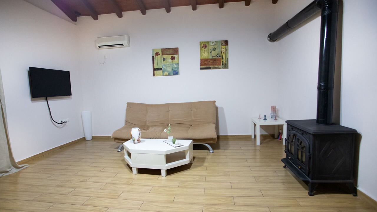 Photo of Livingroom in Omales