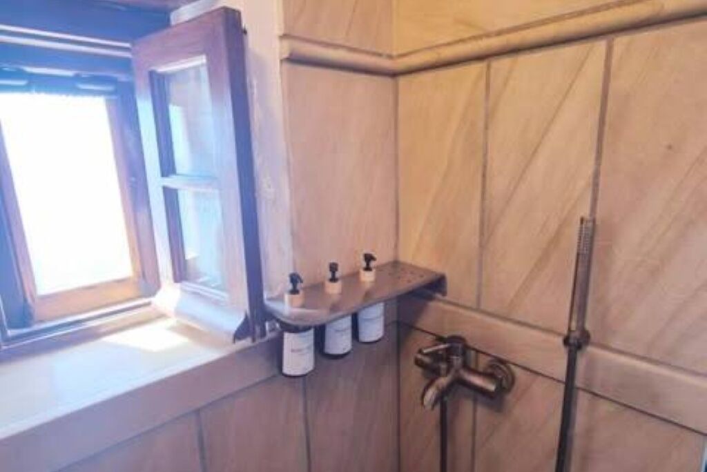 Photo of Bathroom in Monemvasia