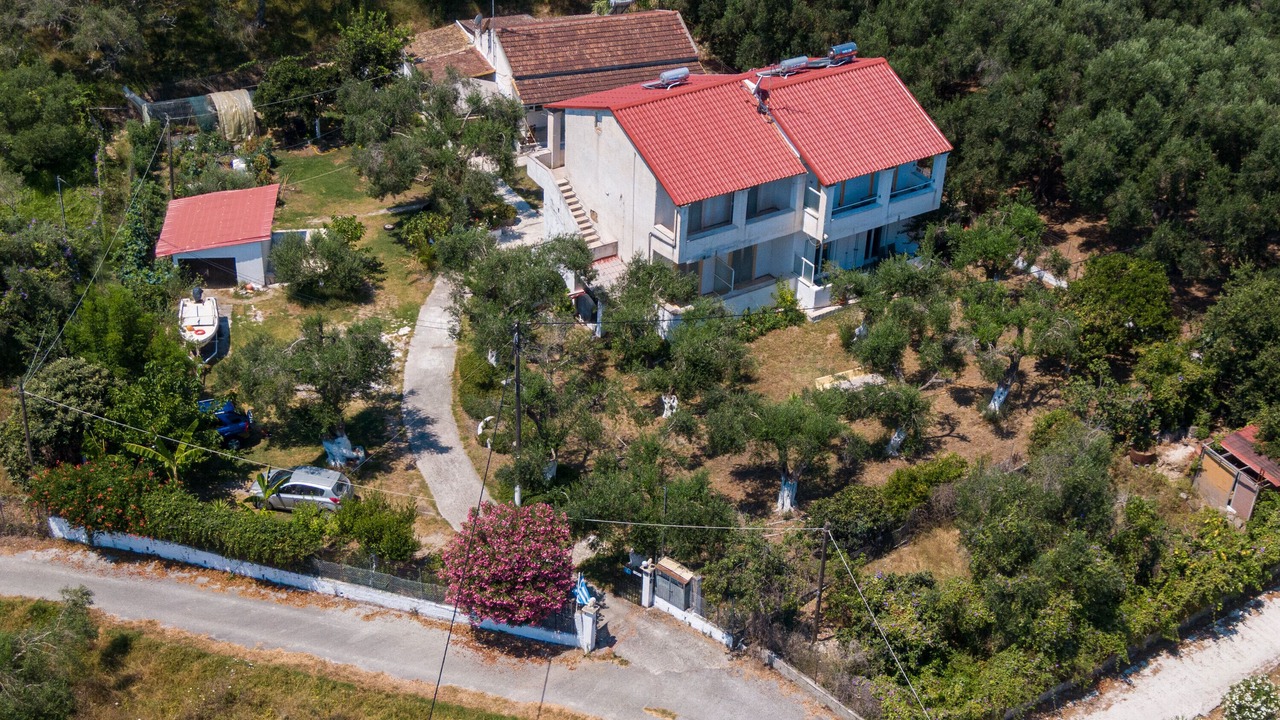 Photo of Outdoor in Notos
