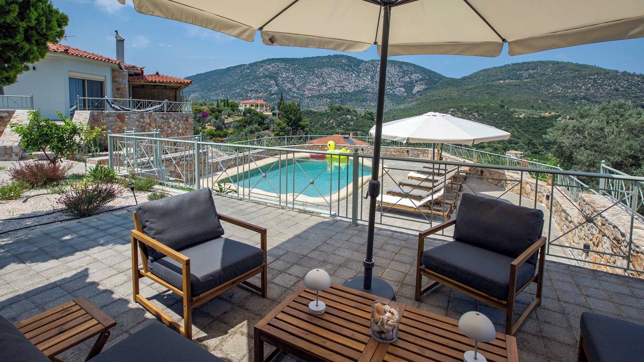 Photo of Outdoor in Melissopetra