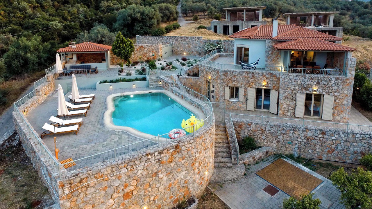 Photo of Outdoor in Melissopetra