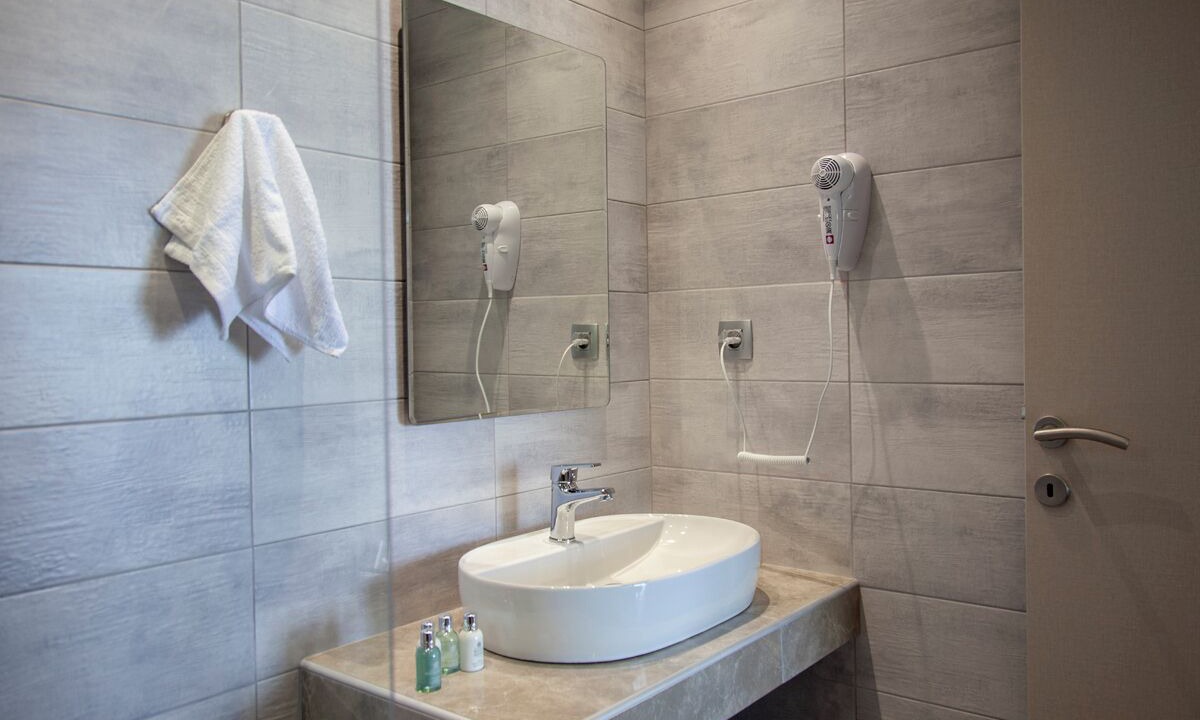 Photo of Bathroom in Kalamitsi