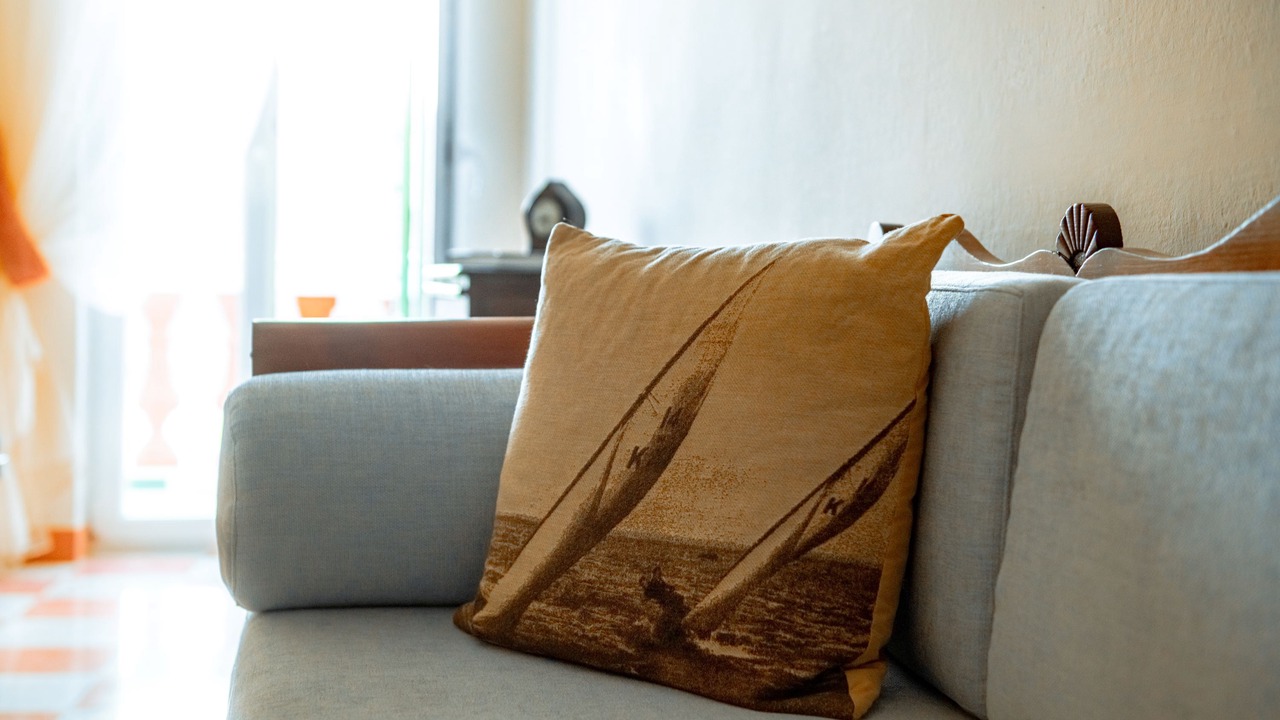 Photo of Livingroom in Paleopolis