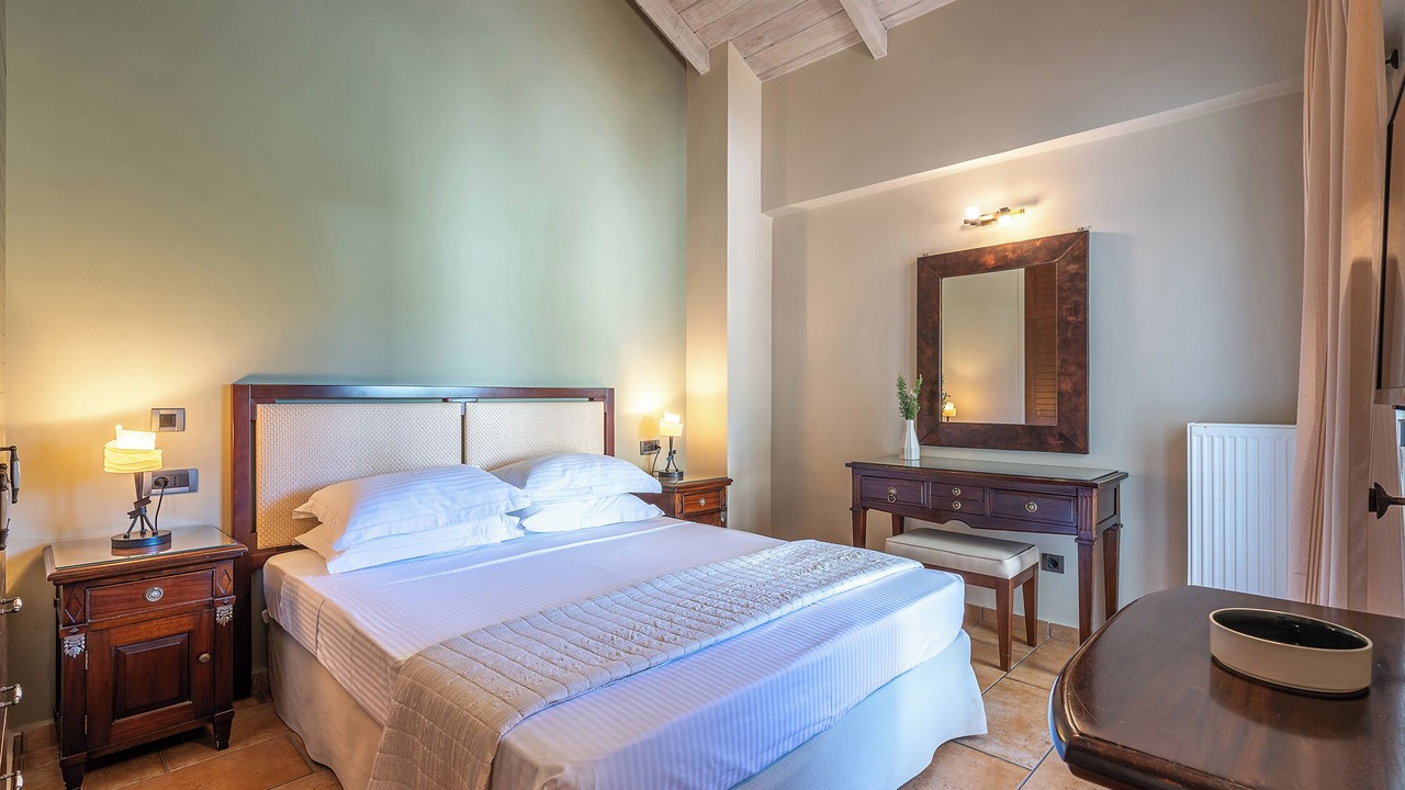 Photo of Bedroom in Longos