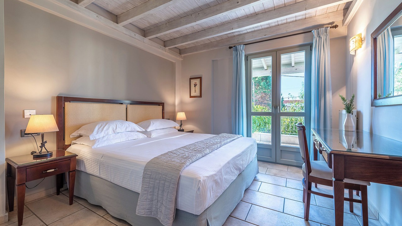 Photo of Bedroom in Longos