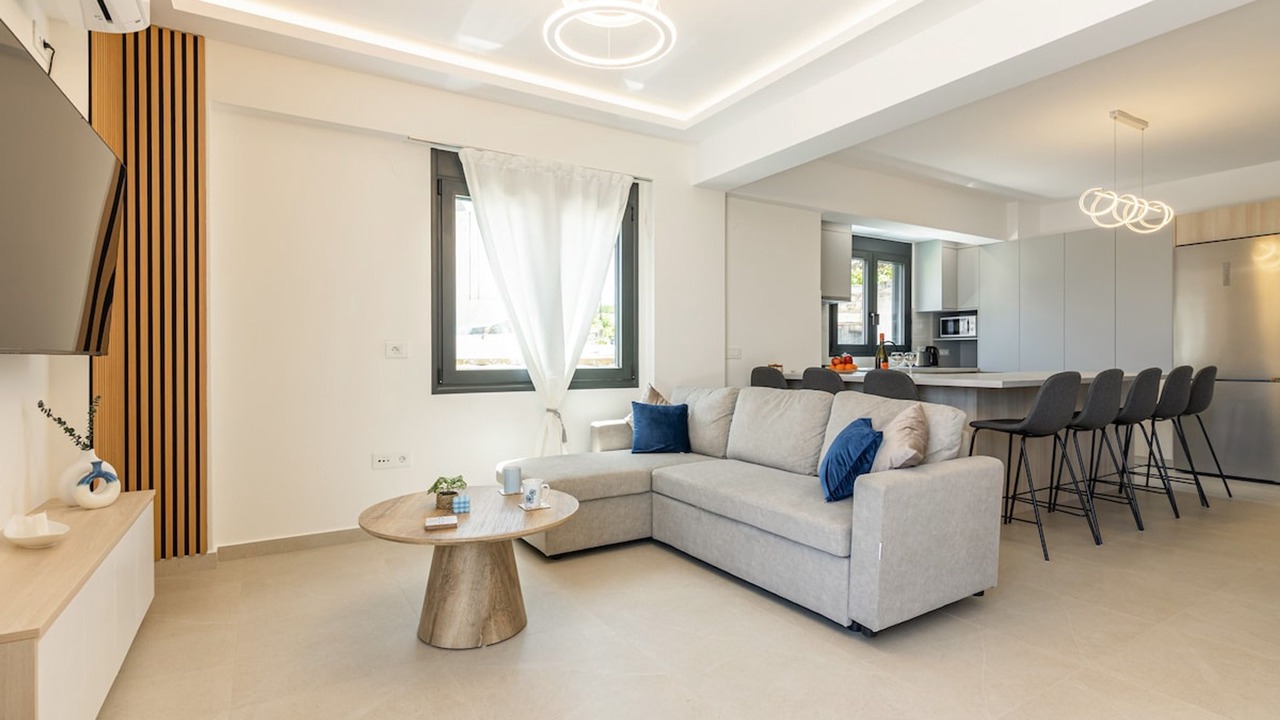 Photo of Livingroom in Gouvai