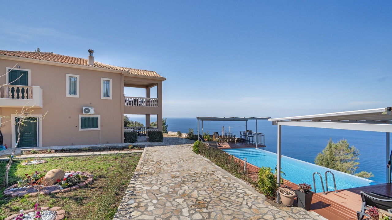 Photo of Outdoor in Evgiros