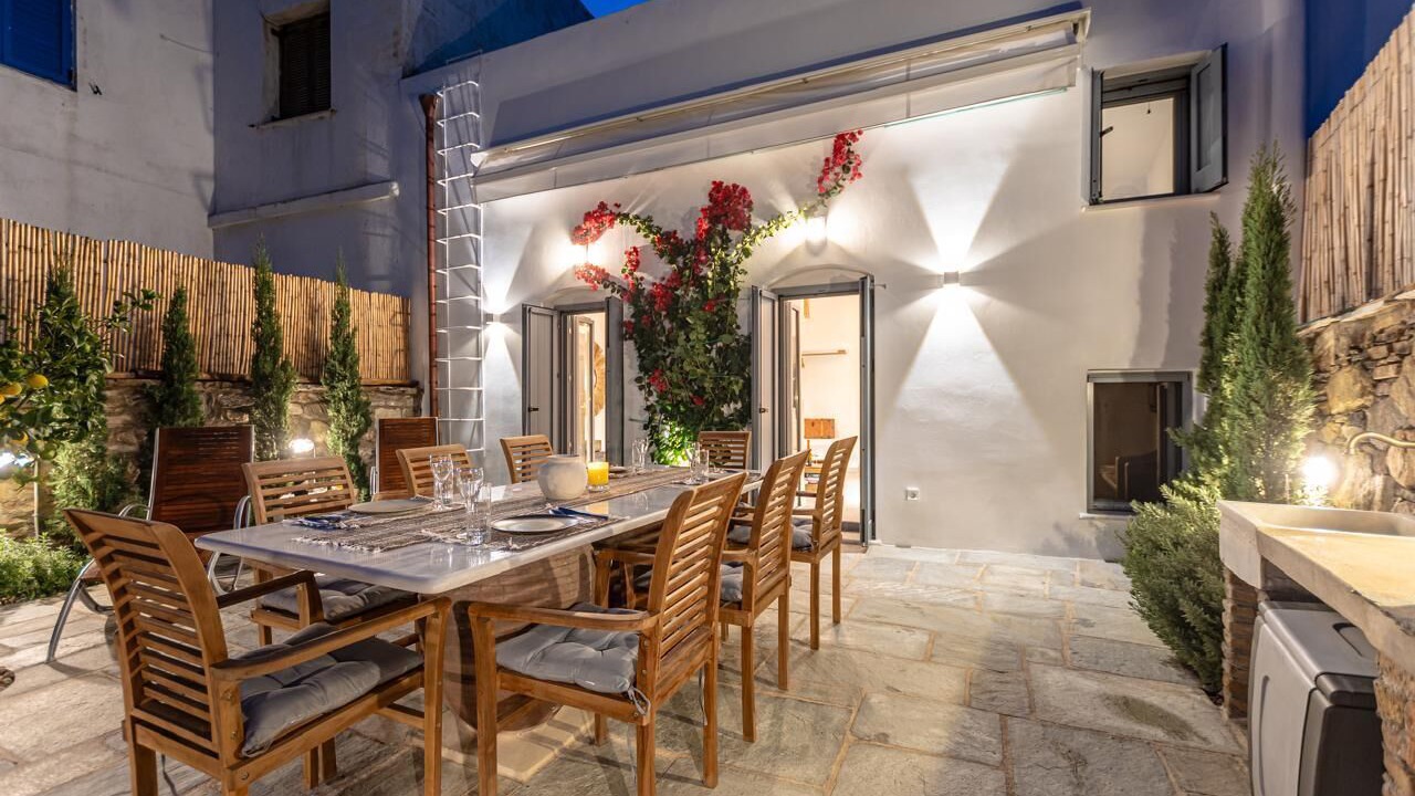 Photo of Outdoor in Melanes