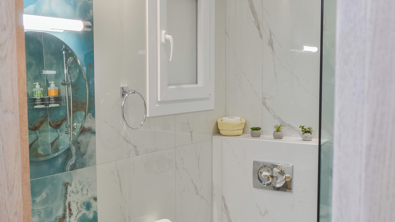 Photo of Bathroom in Volos City Centre