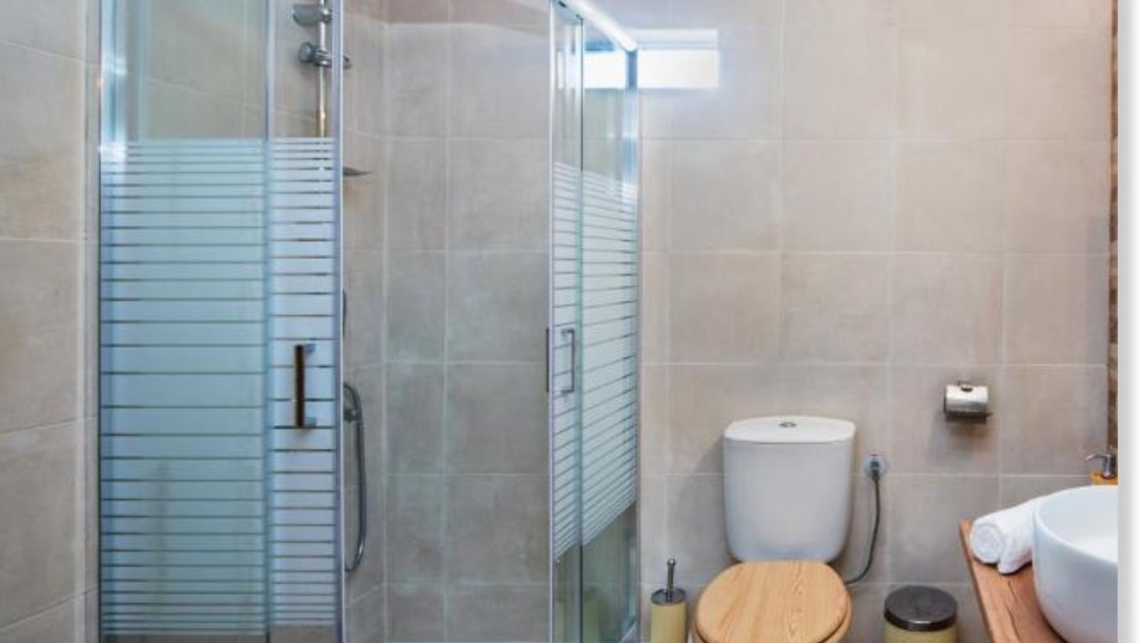 Photo of Bathroom in Soroni
