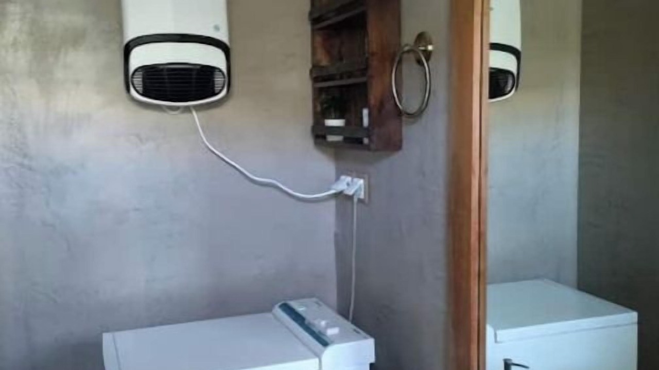 Photo of Bathroom in Pella Region