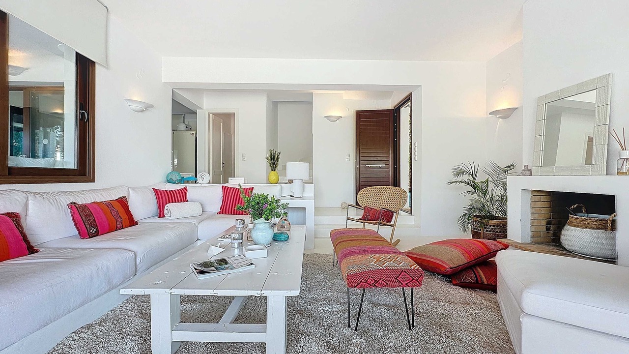 Photo of Livingroom in Plepi