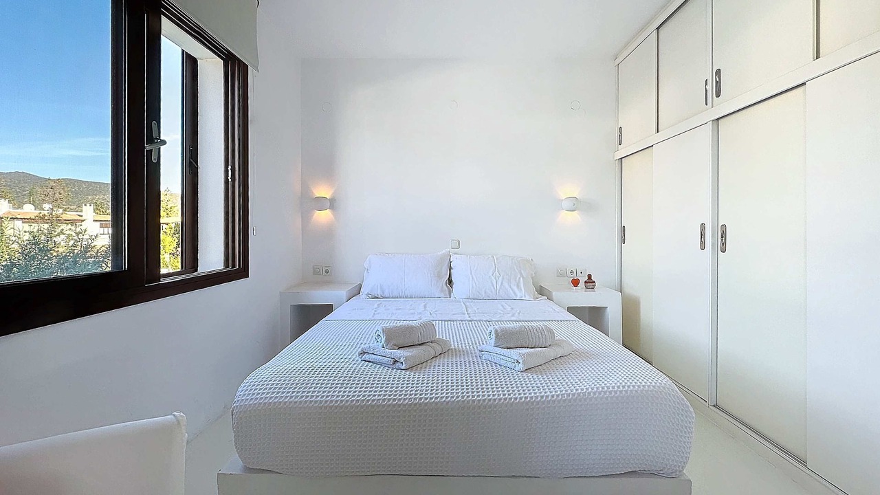 Photo of Bedroom in Plepi