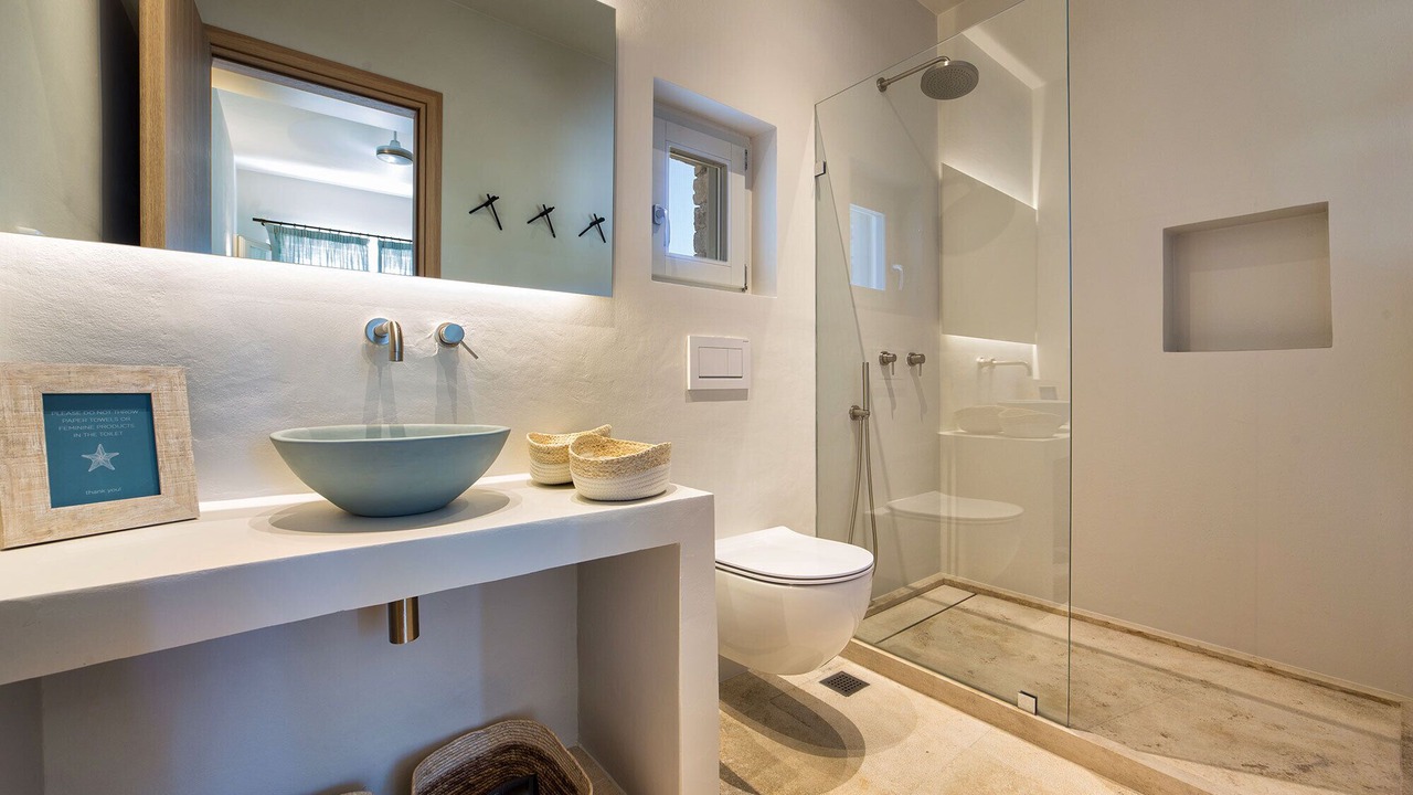 Photo of Bathroom in Drios