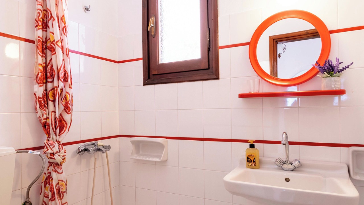 Photo of Bathroom in Agios Georgios Pagon