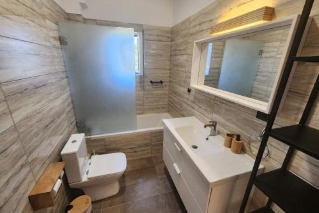 Photo of Bathroom in Almyrida