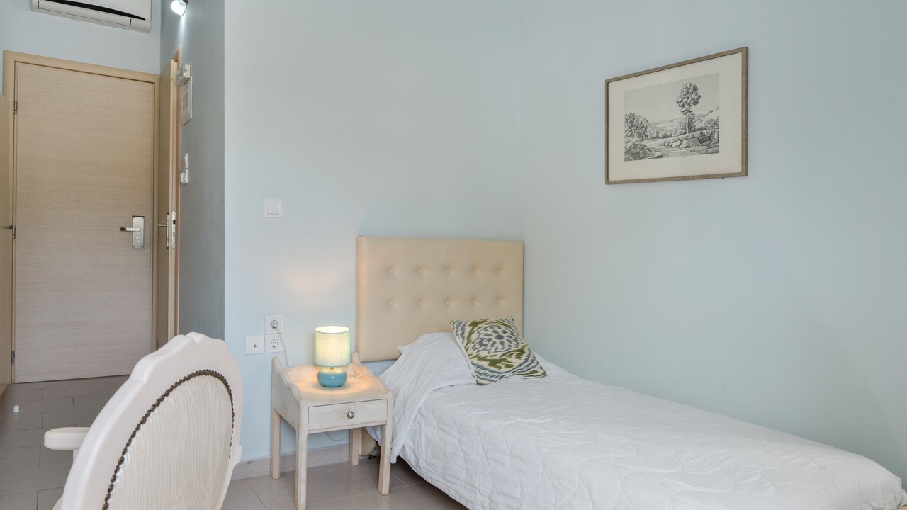 Photo of Bedroom in Massouri