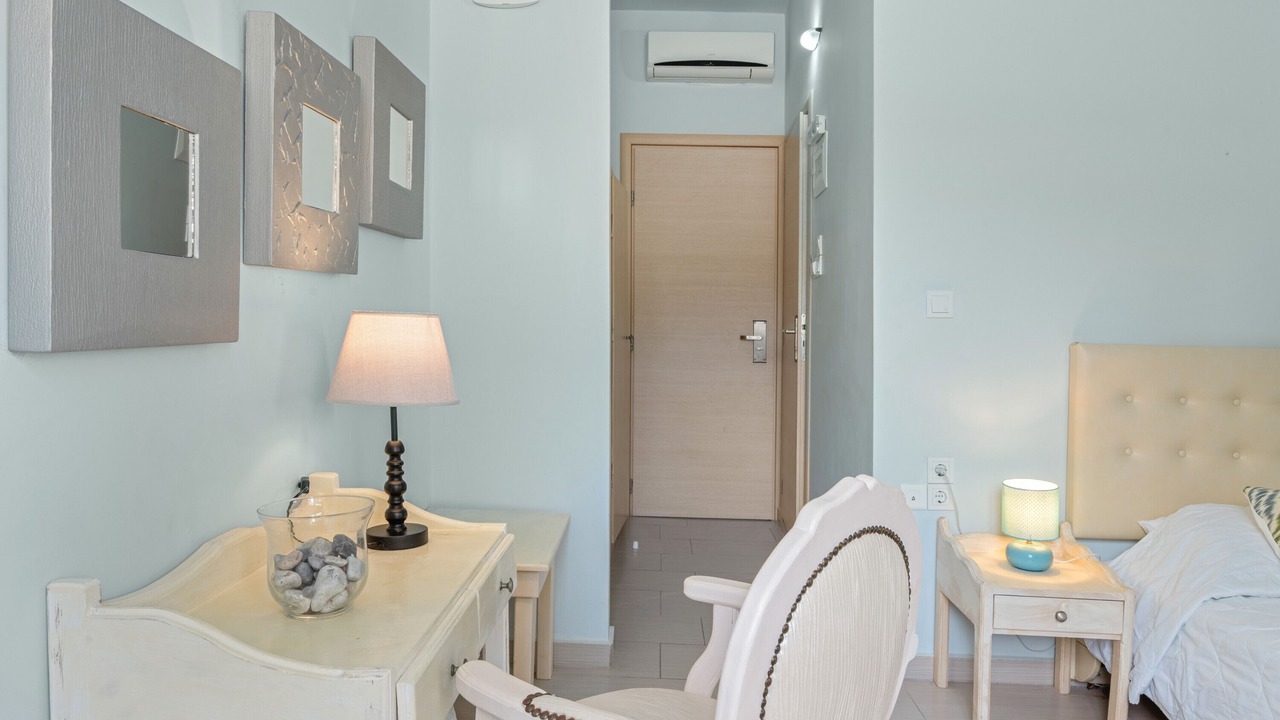 Photo of Bedroom in Massouri