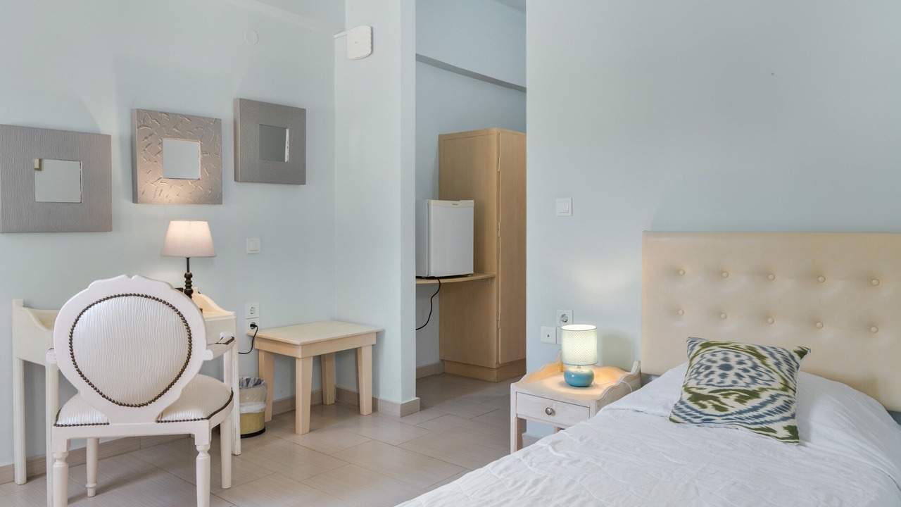 Photo of Bedroom in Massouri