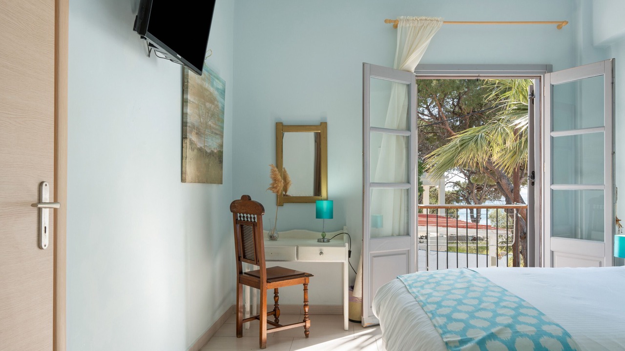 Photo of Bedroom in Massouri