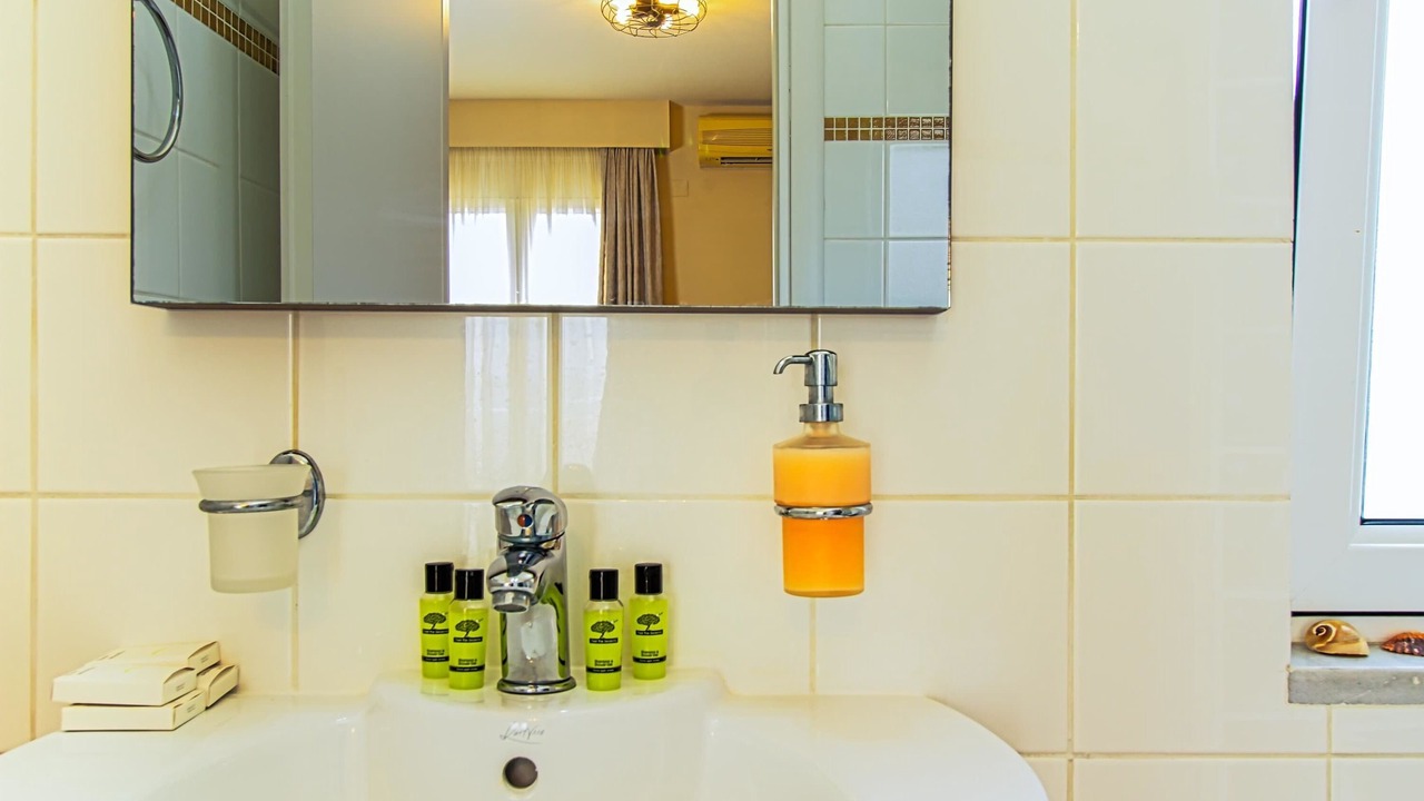 Photo of Bathroom in Marathokefala